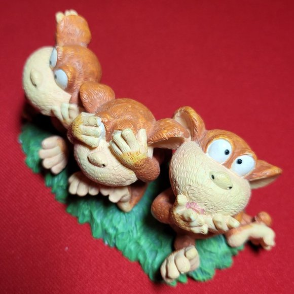 Russ Monkey Business Hear See Speak No Evil Figurine Ceramic Decor - Picture 4 of 12